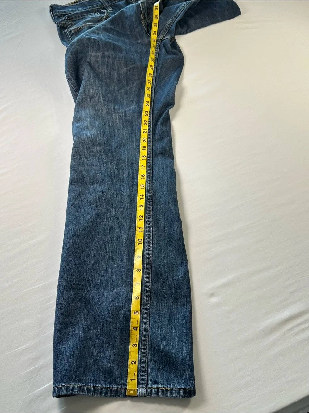Levi’s 569 Jeans Mens 34x36 Blue Straight Dark Wash Denim Whiskered Loose Fit